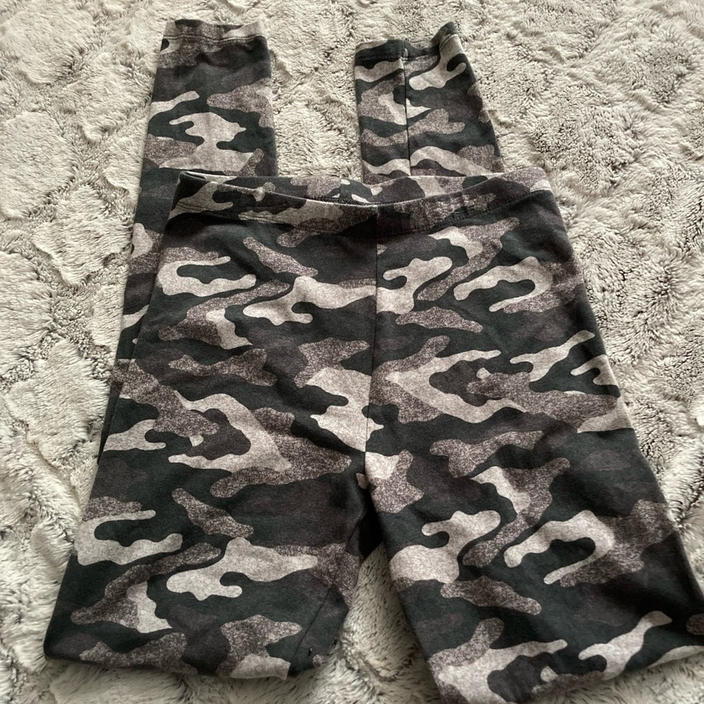 EUC camouflage leggings